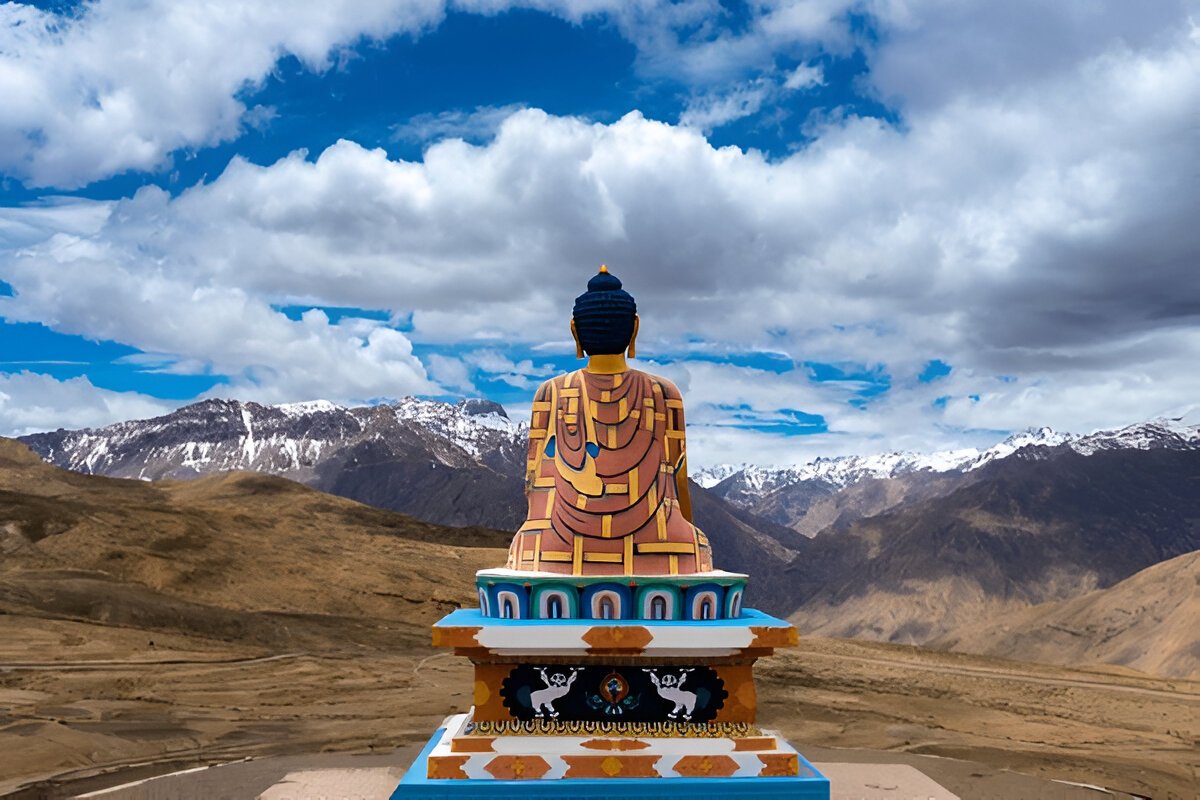 April Skies & Himalayan ...